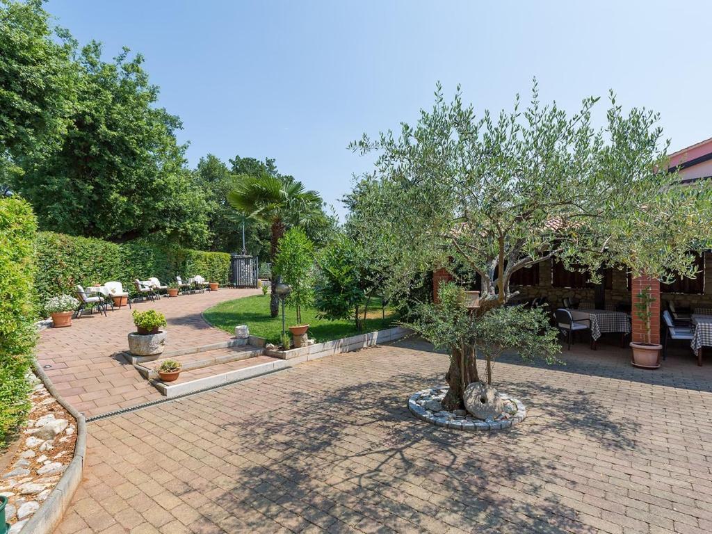 Bed And Breakfast Kolo Adults Only Bužinija Exteriör bild
